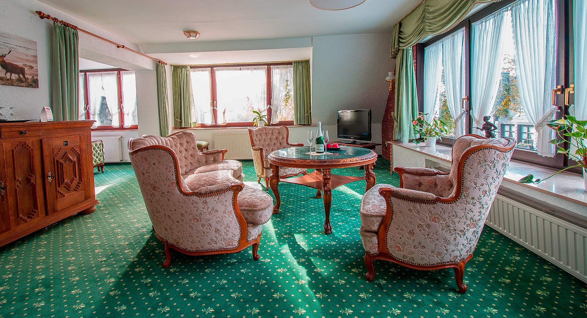 LANDHAUS SASSENHOF Hotel Restaurant Biergarten im Mülheim an der Ruhr